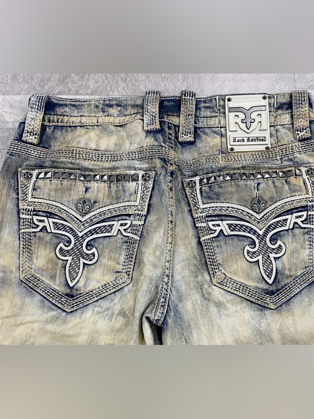 (RV-18)New Rock Revival Men's Barry Biker Studded Jeans In Bleach Blue Size: 32 - Picture 5 of 5